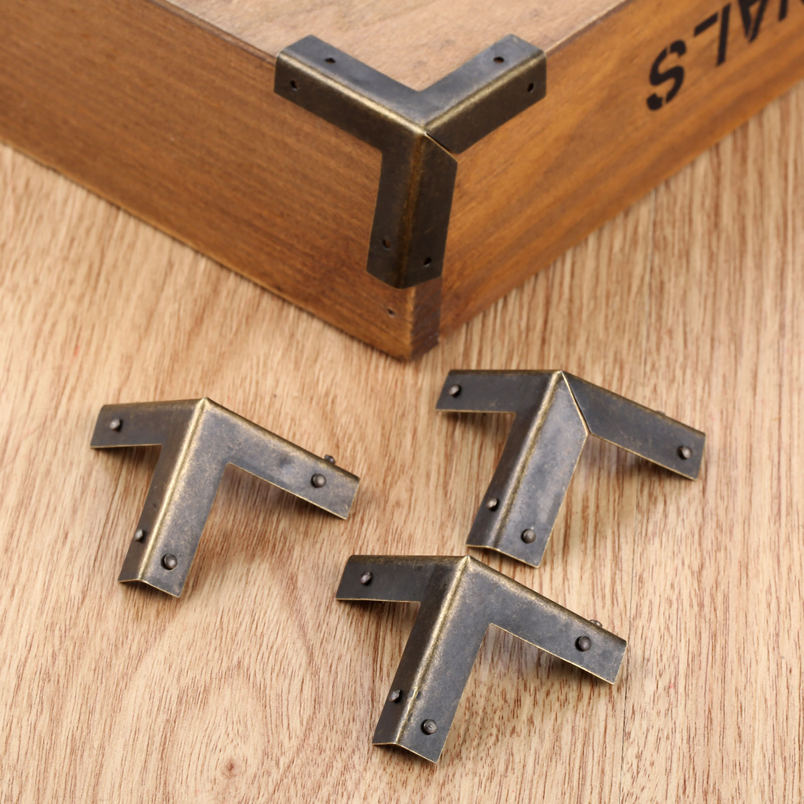 Furniture Hardware Antique - DRELD 4 pièces protecteurs d'angle en