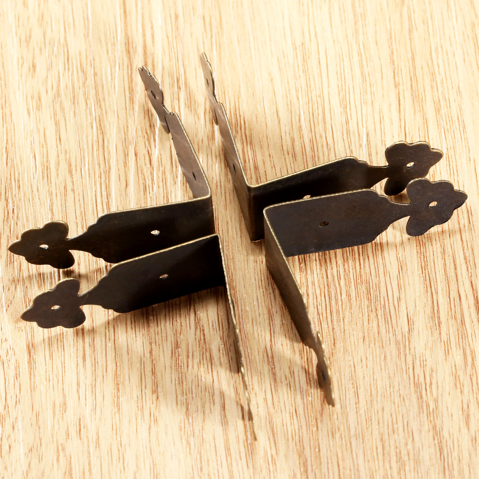Protecteurs d'angle décoratifs - Furniture Hardware Antique avis et prix