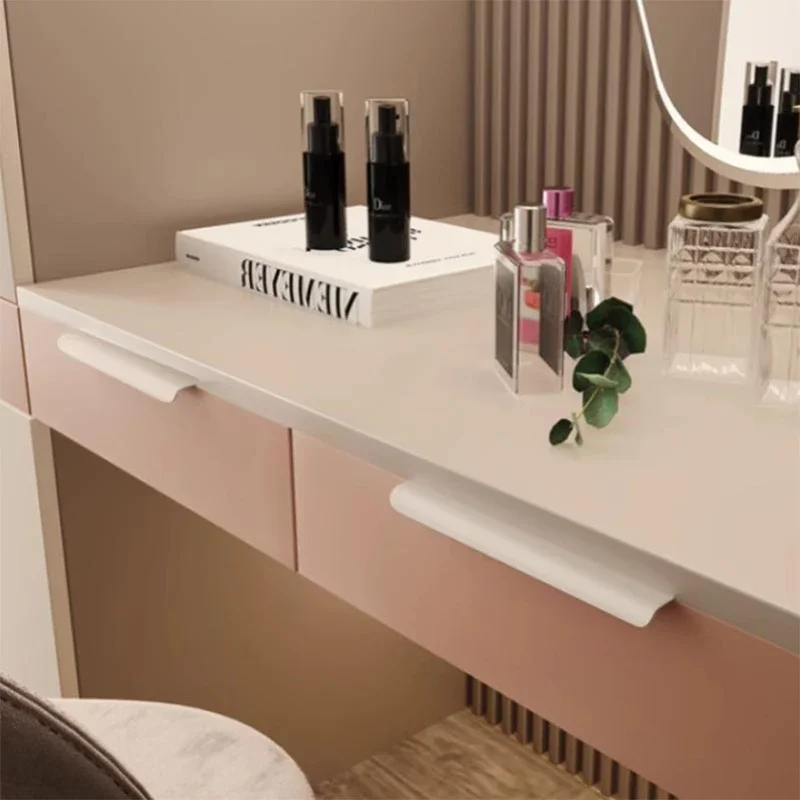 Porte d'armoire invisible non  - Furniture Hardware Restoration avis et prix